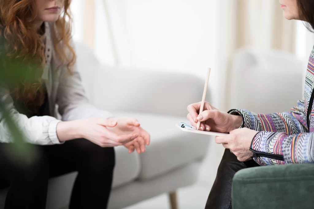 How to Choose Between Online and In-Person Counseling for Teens